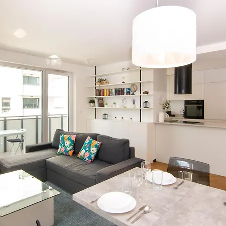 Maya's Flats & 46 - Newpanorama View Walo 格但斯克