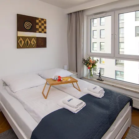 Maya's Flats & 46 - Newpanorama View Walo *