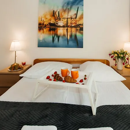 Maya's Flats & 46 - Newpanorama View Walo Lägenhet Gdańsk