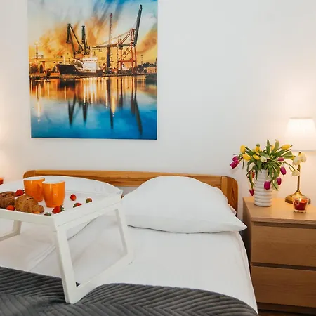 Maya's Flats & 46 - Newpanorama View Walo