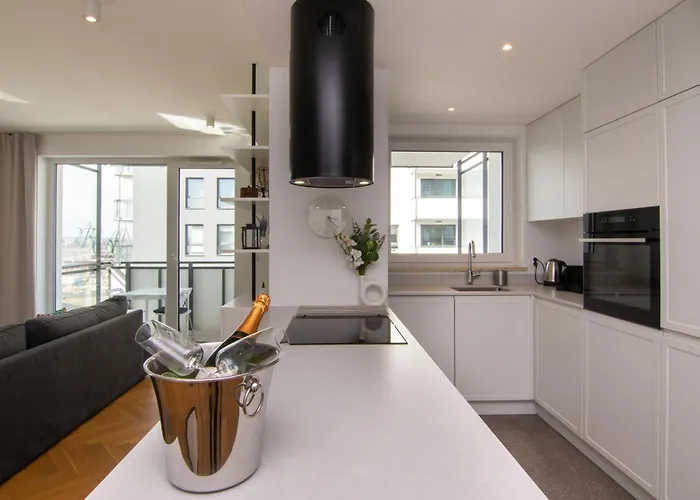 Maya's Flats & 46 - Newpanorama View Walo *