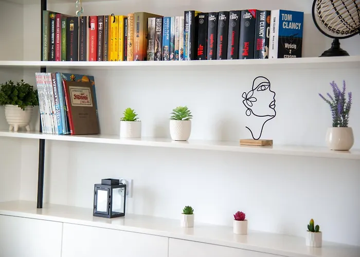 Maya's Flats & 46 - Newpanorama View Walo *