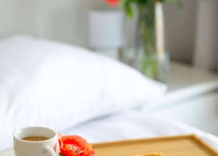 Maya's Flats & 46 - Newpanorama View Walo *