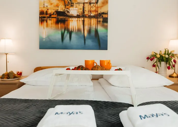 Maya's Flats & 46 - Newpanorama View Walo