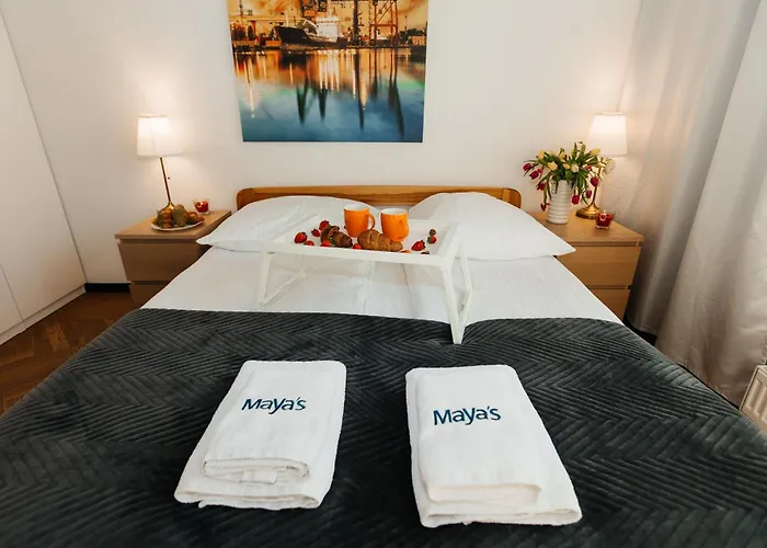 Maya's Flats & 46 - Newpanorama View Walo *