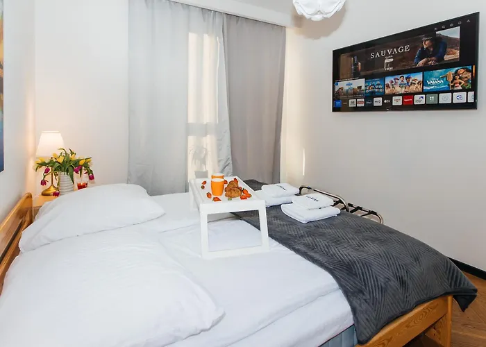 Maya's Flats & 46 - Newpanorama View Walo Appartement