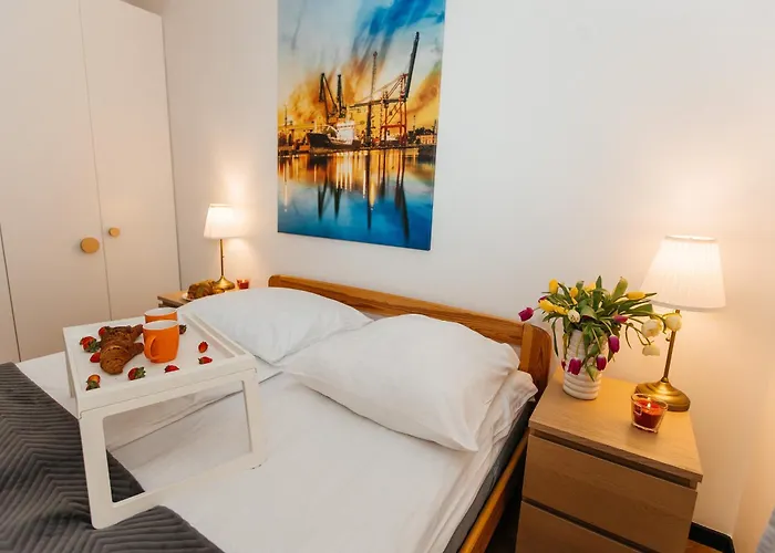 Апартаменты Maya's Flats & 46 - Newpanorama View Walo